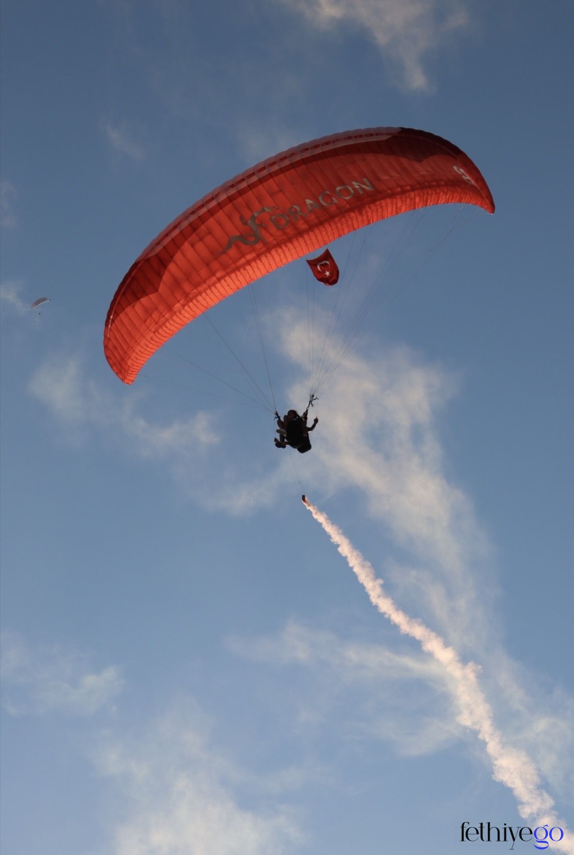 Dragon Paragliding 3
